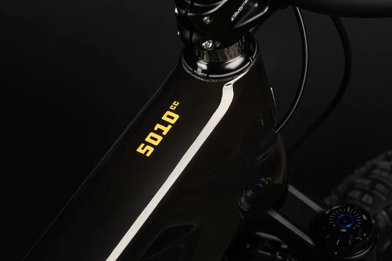 Santa Cruz 5010 Carbon MX - GX AXS - Gloss Black - 2024