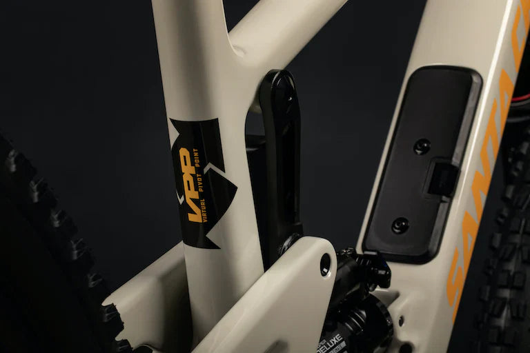 Santa Cruz Bronson Carbon 27.5 - S Kit - Gloss Chalk White - 2024