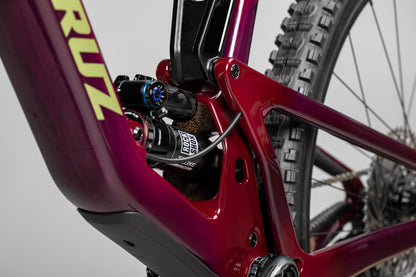 Santa Cruz Hightower Carbon 29 - S Kit - Purple