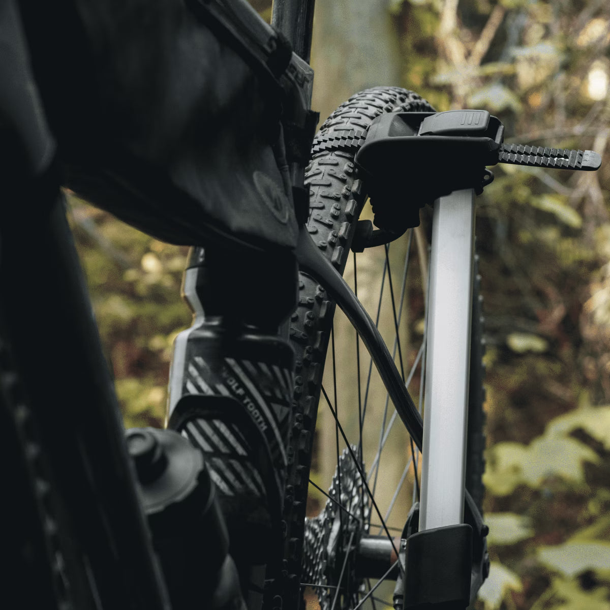 Thule Epos Platform Hitch Bike Rack - Open Box