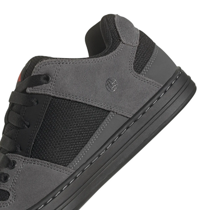 Five Ten Freerider Flat Pedal Shoe - Gray Five-Core Black-Gray Four