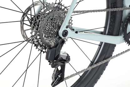 Haro Buzzard Carbon 2 700c - Gloss Jet Black and Gray-Copper