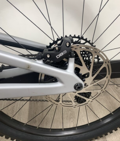 Santa Cruz Heckler SL Carbon MX - R Kit - Matt Silver - 2024 - Blem