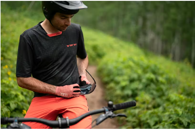 Yeti Enduro Short Sleeve MTB Jersey - Turq Geo Fade