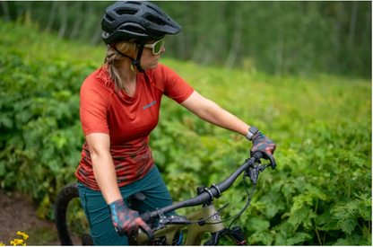 Yeti Enduro Short Sleeve MTB Jersey - Womens - Obsidian Disruption