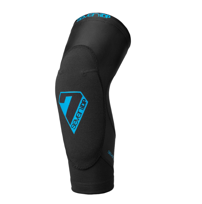 7 iDP Transition Knee Pads - Black