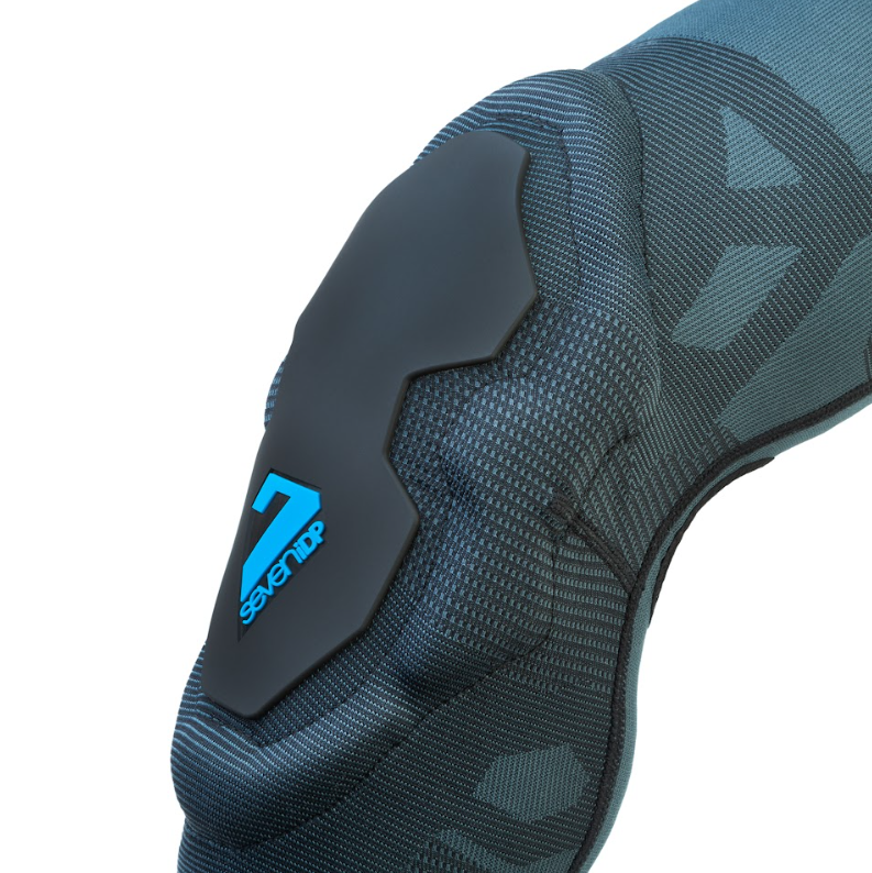 7 iDP Project Knee Pads - Black-Blue-Gray