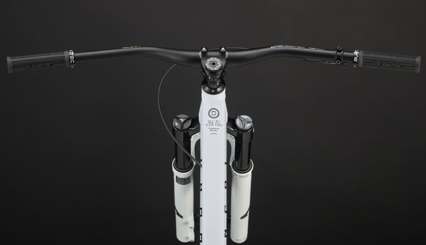 Commencal Absolute 26 - Bomber - Pure White