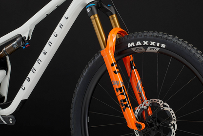 Commencal Tempo 29 - LTD - Pure White