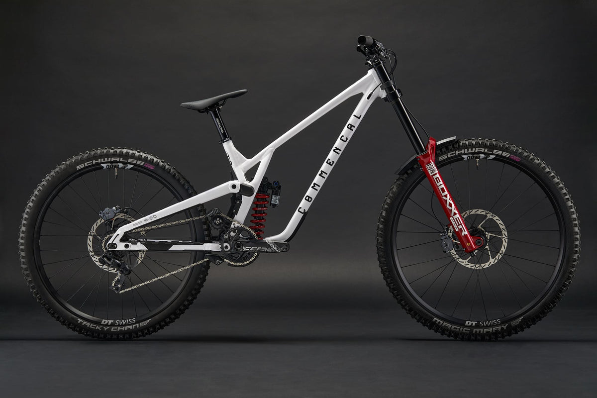 Commencal Supreme DH V5 MX - RockShox - Pure White