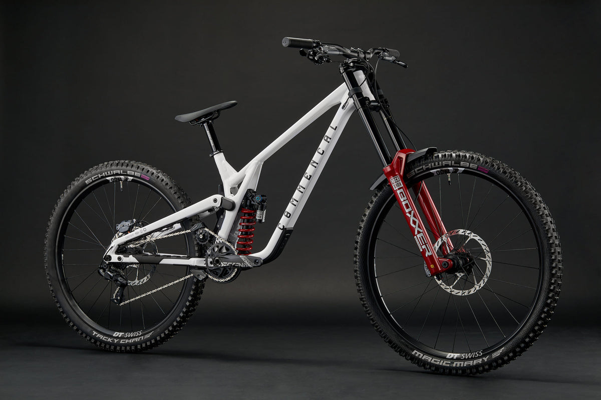 Commencal Supreme DH V5 MX - RockShox - Pure White