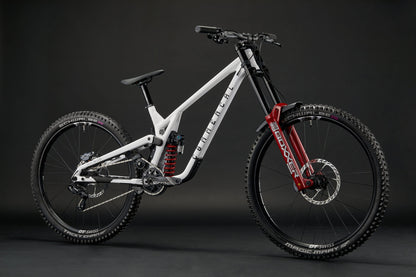 Commencal Supreme DH V5 MX - RockShox - Pure White