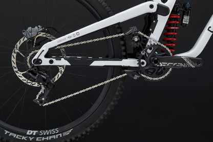Commencal Supreme DH V5 MX - RockShox - Pure White