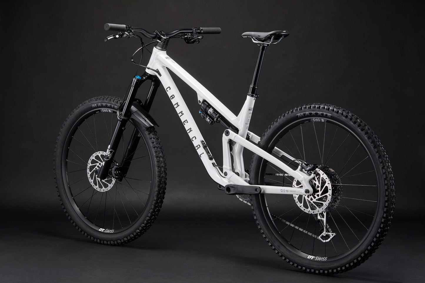 Commencal Meta V5 29 - Essential - Pure White