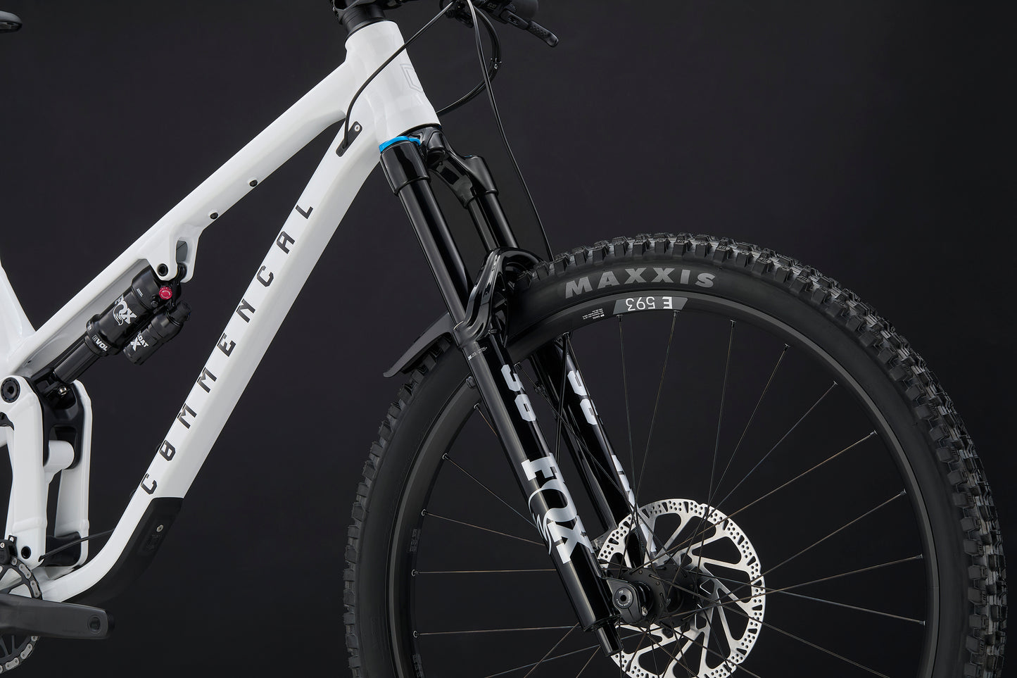 Commencal Meta V5 29 - Essential - Pure White