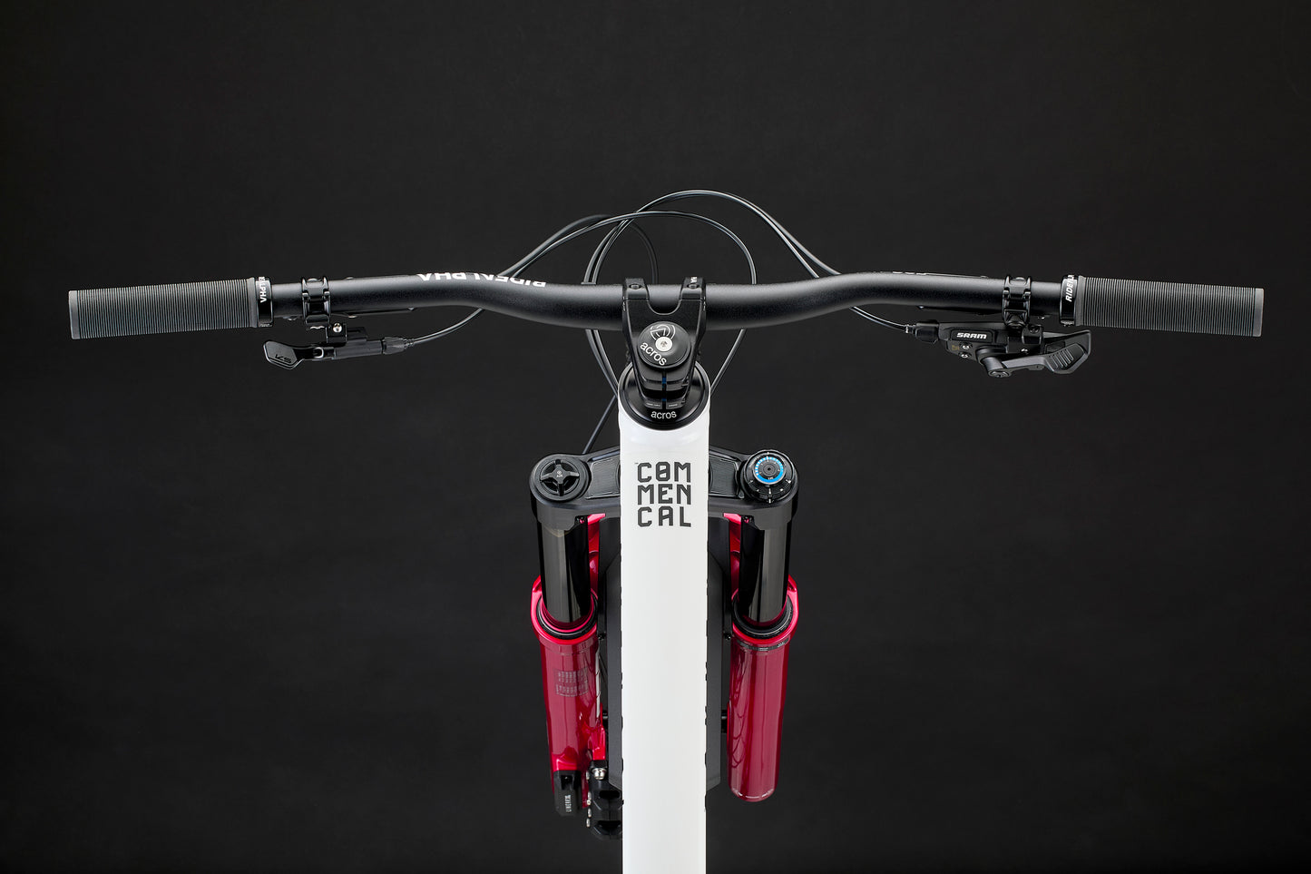 Commencal Clash V3 27.5 - RockShox - Pure White