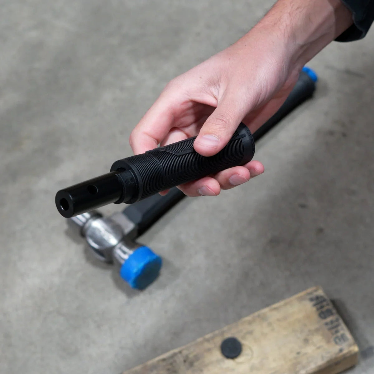 Wolf Tooth Components Locked-In Bar End Installation Grip Punch