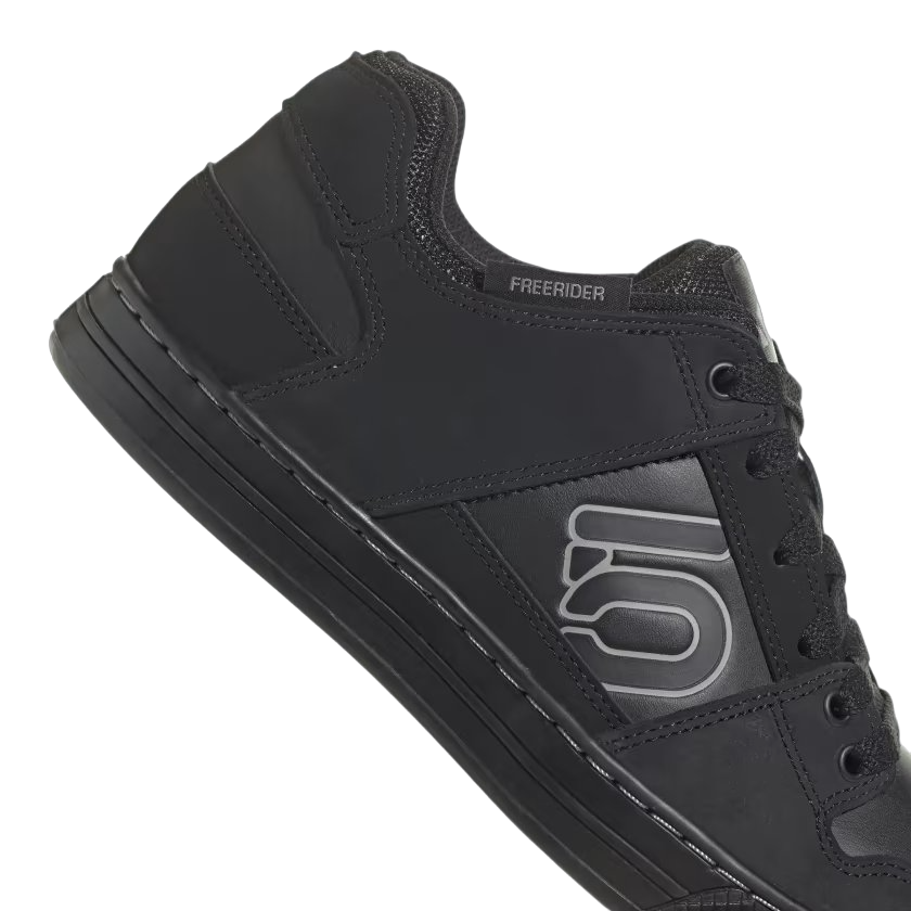 Five Ten Freerider DLX Flat Pedal Shoe - Core Black-Core Black-Gray Three