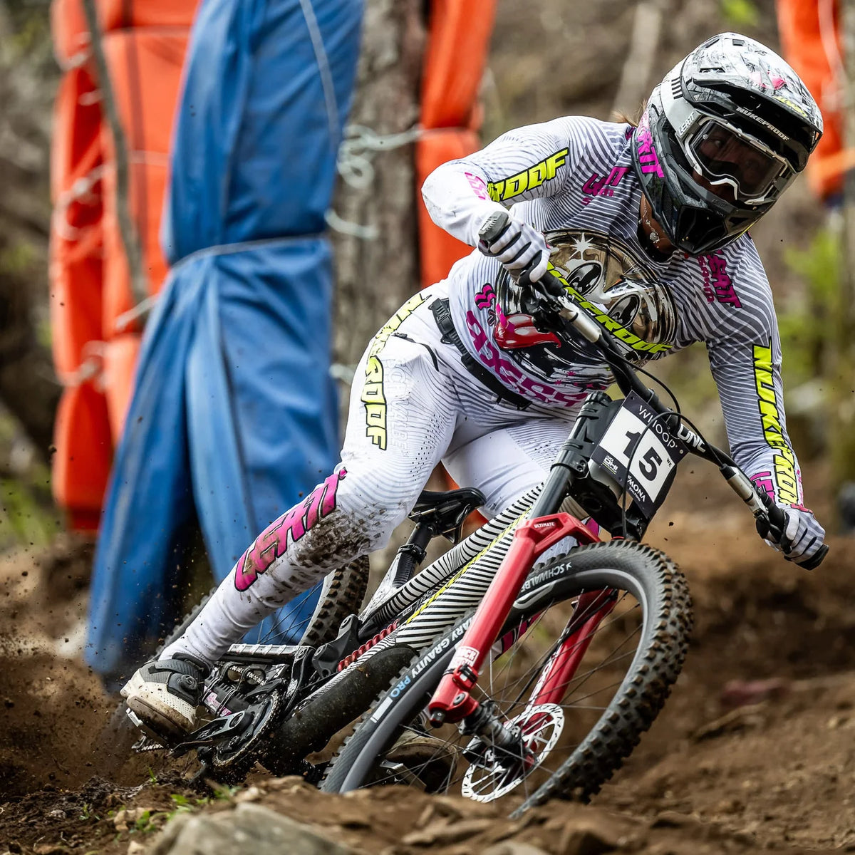 Wolf Tooth Components Locked-In Bar End Installation Grip Punch
