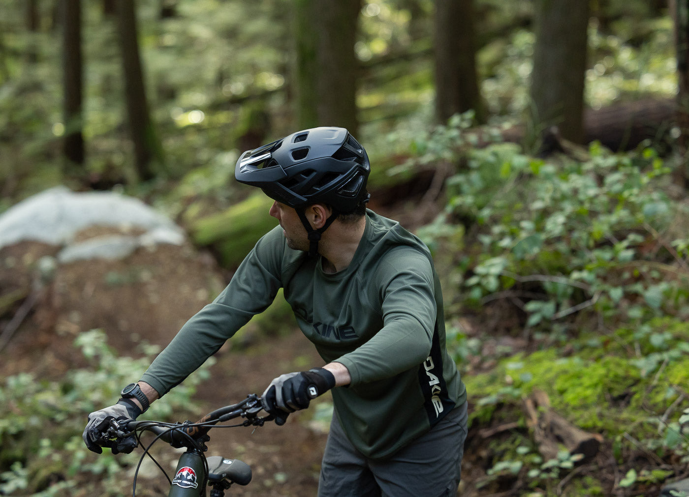 Lazer Jackal Kineticore MTB Helmet - Full Matte Black