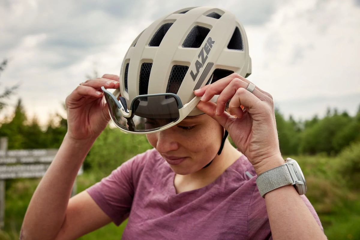 Shimano Pulsar Photochromic Sunglasses - Ivory