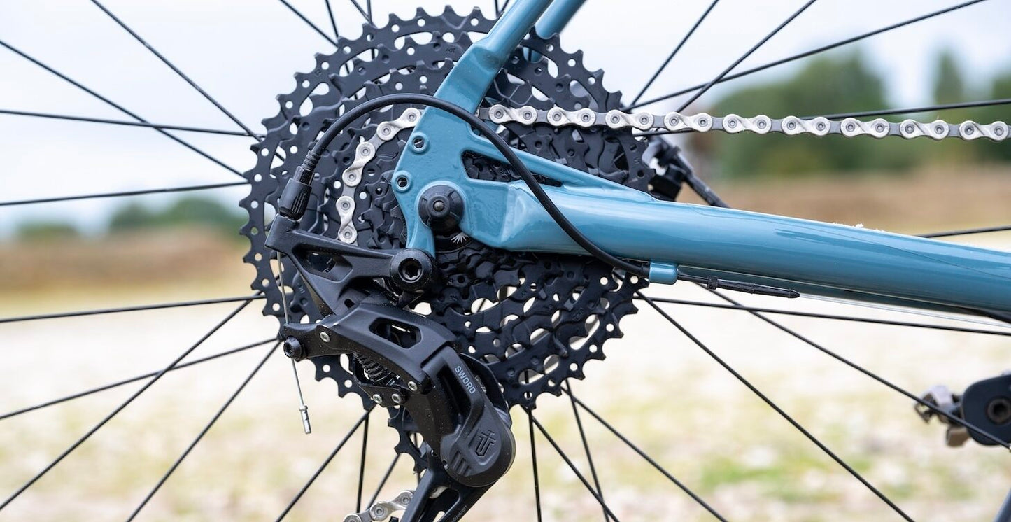 Marin Nicasio+ 650b Adventure Bike - Gray - 2025