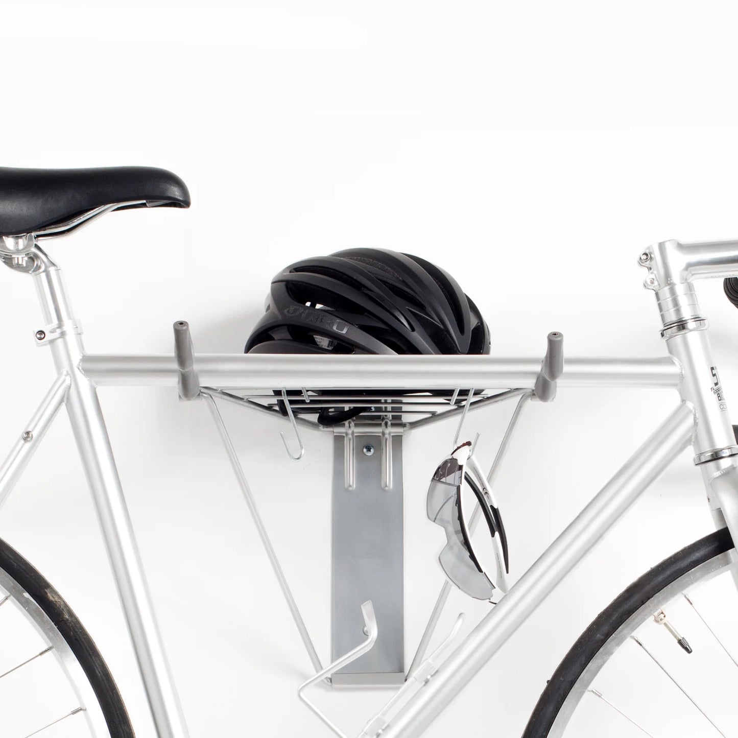 Delta Wall Mount Rack With Shelf