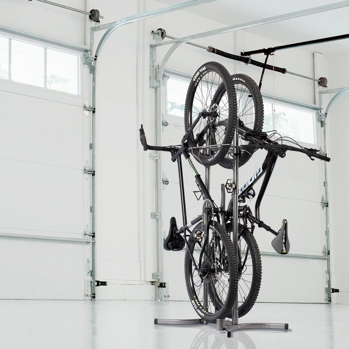 Delta Heavy Duty 2 Bike Upright Stand