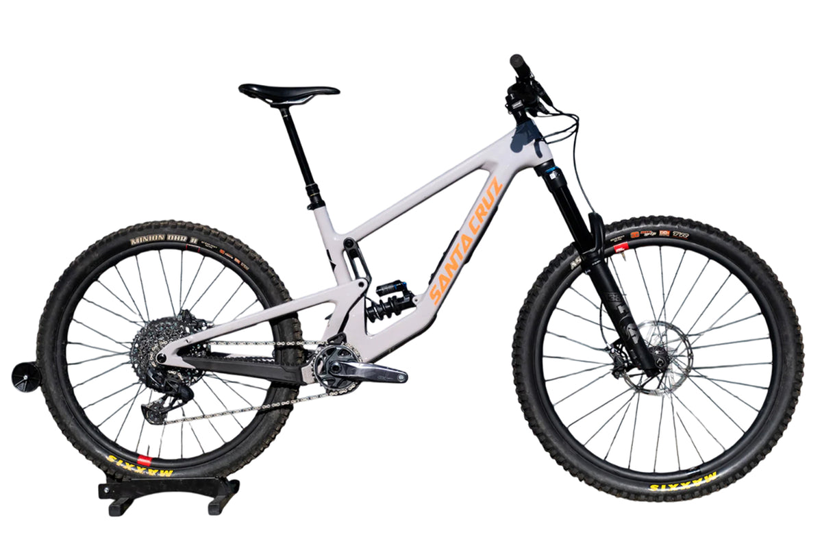 Santa Cruz Nomad Carbon MX - S Kit - Coil - Gloss Gypsum