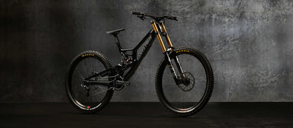 Santa Cruz V10 CC MX - DH S-Kit - Gloss Black Sparkle - 2024