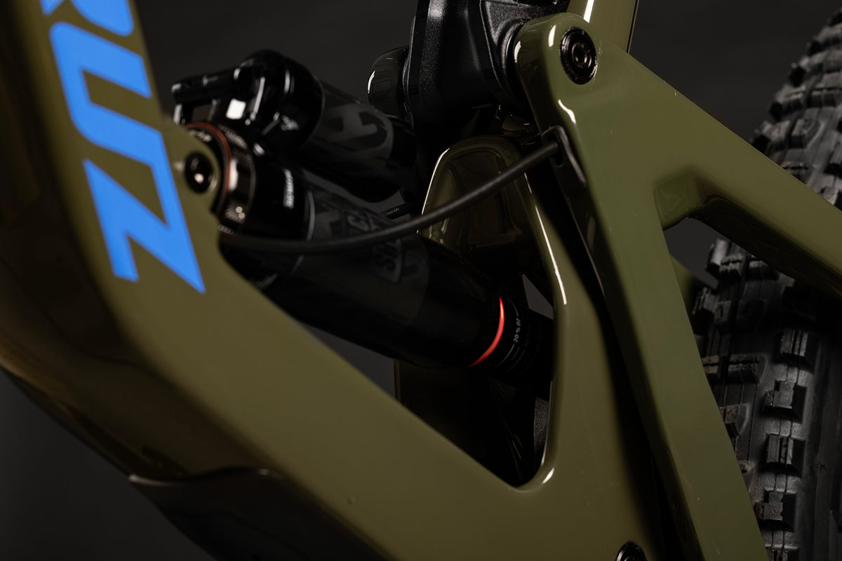 Santa Cruz Bronson 4.0 Carbon MX - XT Kit - Gloss Moss