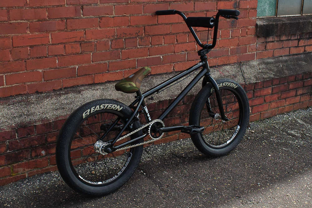 Eastern Wolfdog 20" BMX - Black