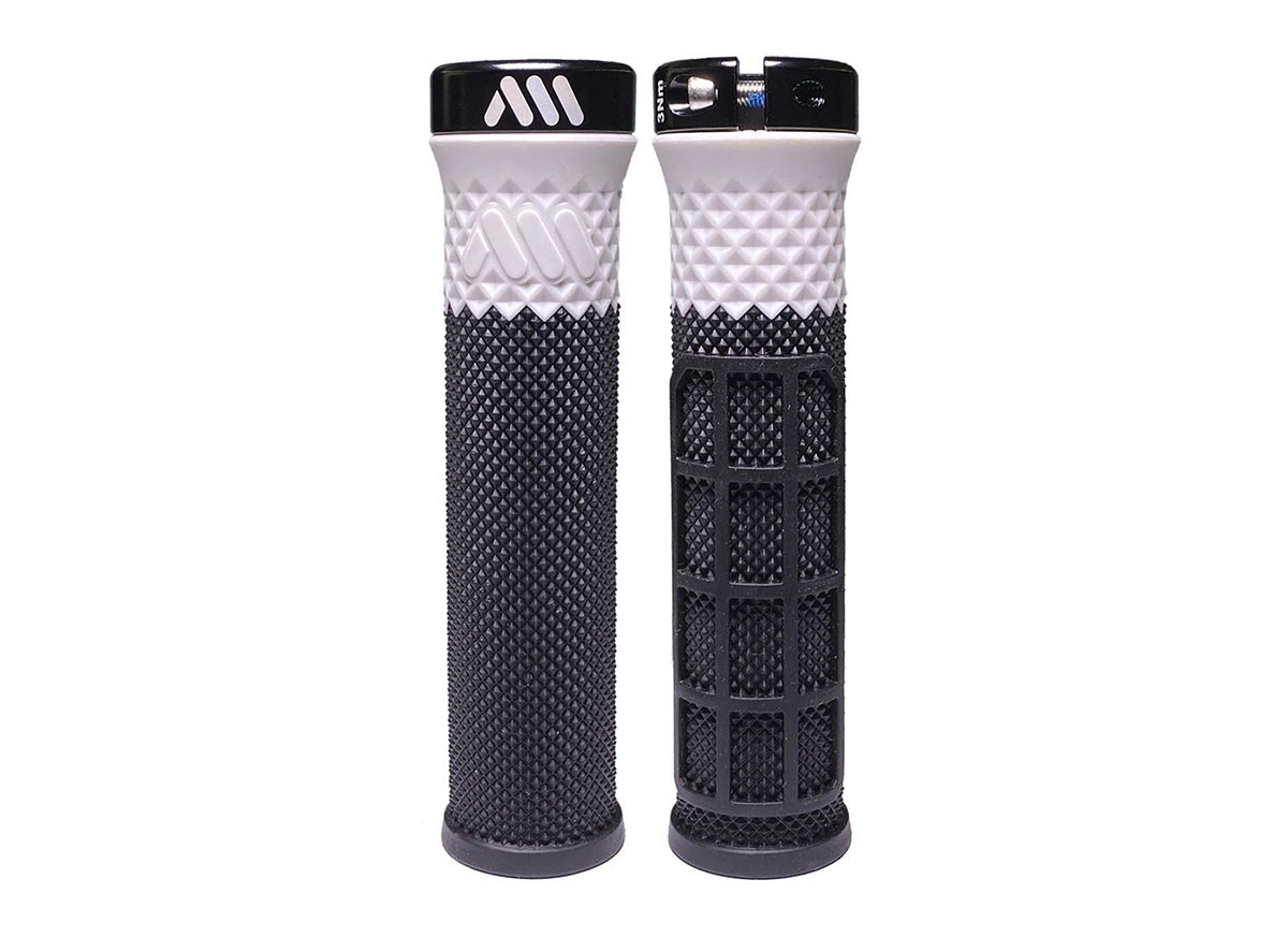 AMS Cero Lock-On Grip - Black-White Black - White  