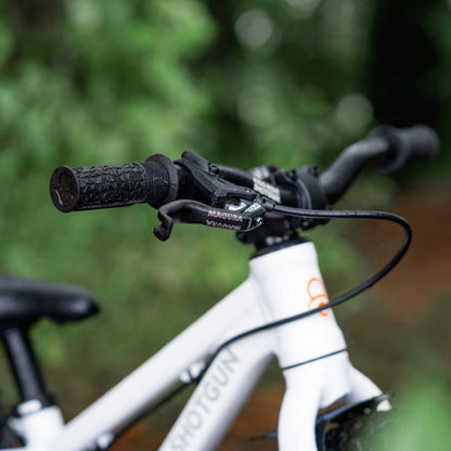 Shotgun Dirt Hero 12" Push Bike with Disc Brake - White
