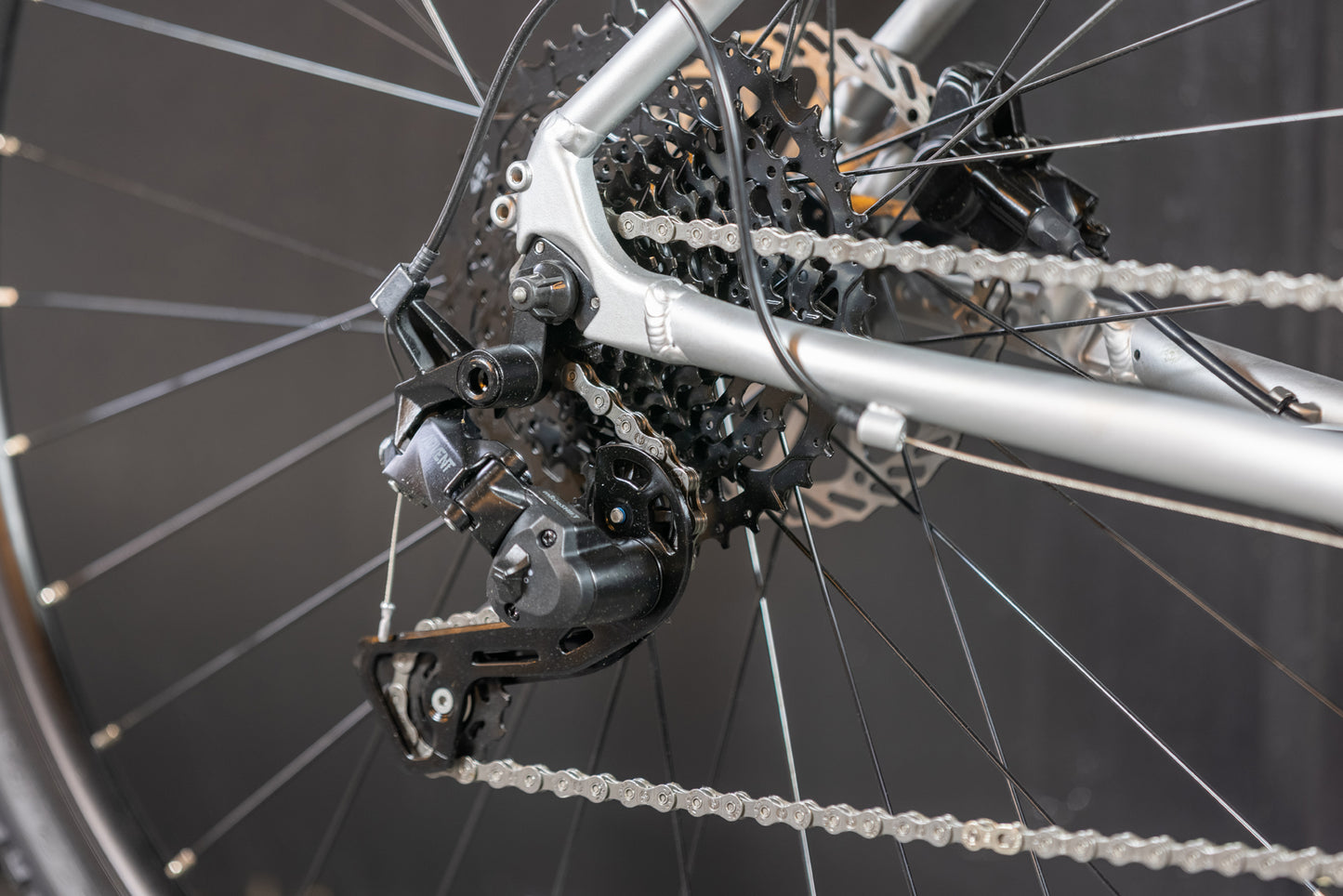 Ceres UB2 700c 9 Spd Hybrid MTB Bike - Gray