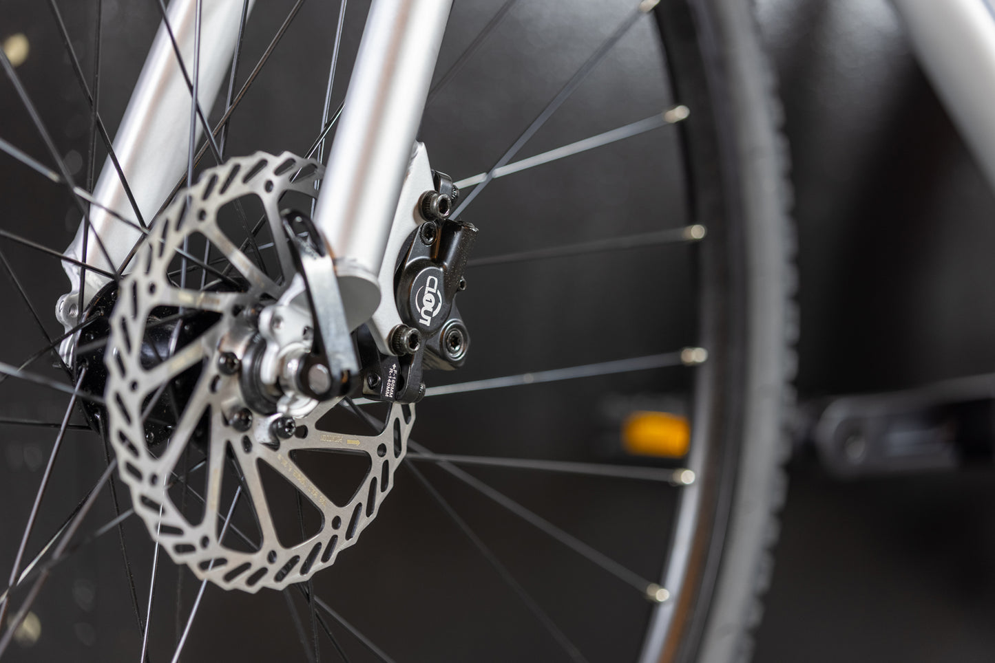 Ceres UB2 700c 9 Spd Hybrid MTB Bike - Gray